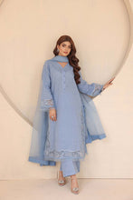 Eid Pret THE ICE BLUE