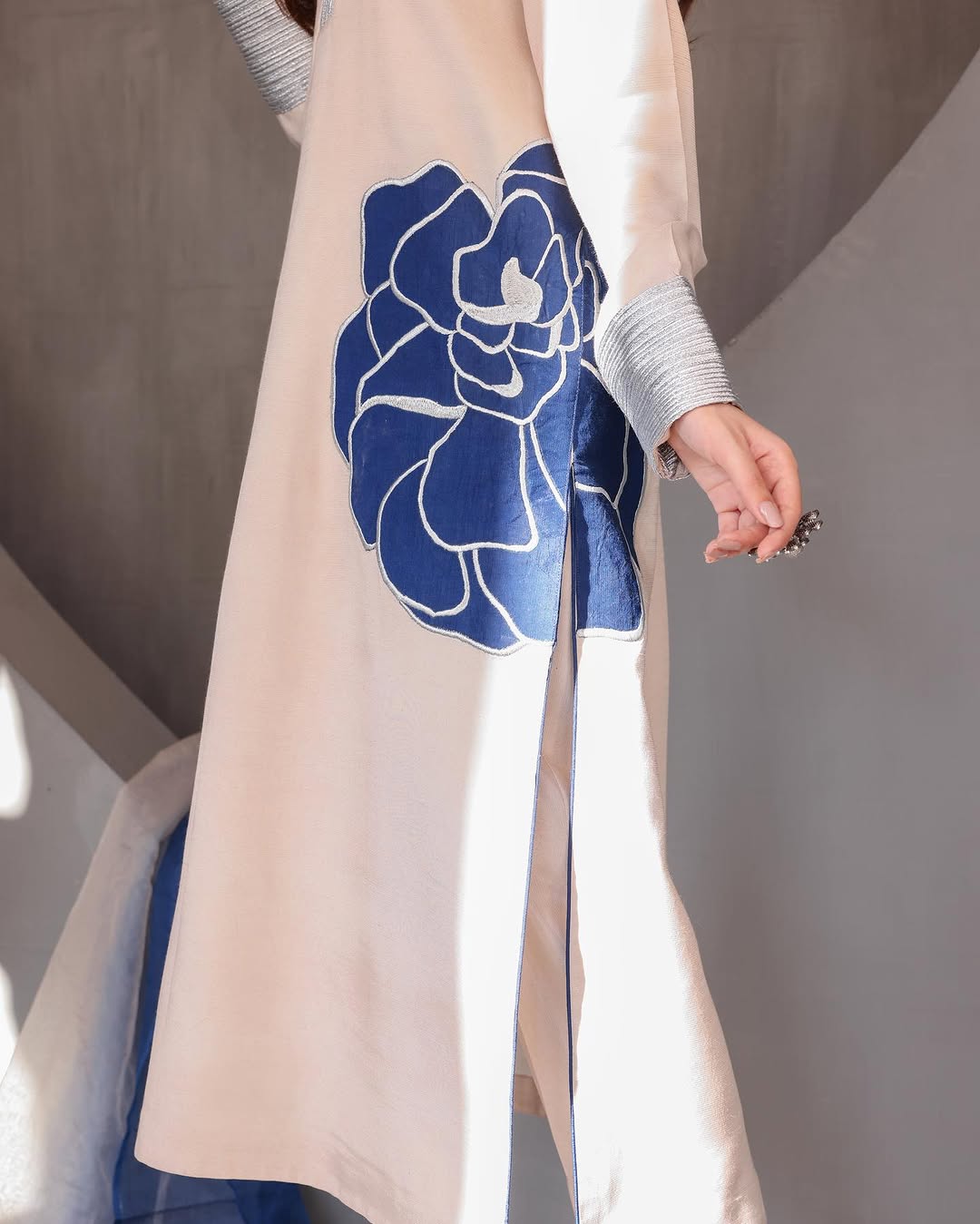 NAVY FLOWER